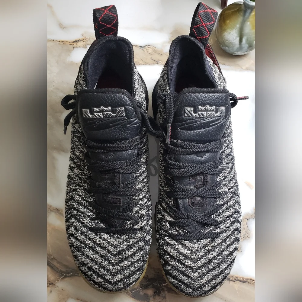 Nike Lebron 16 Oreo Mens Basketball Shoes Size 8.5
